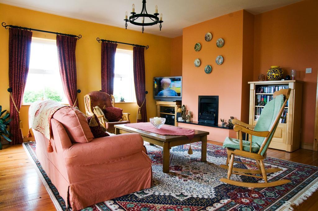 Lake Rise Holiday Home At Kilmaddaroe Carrick on Shannon Habitación foto